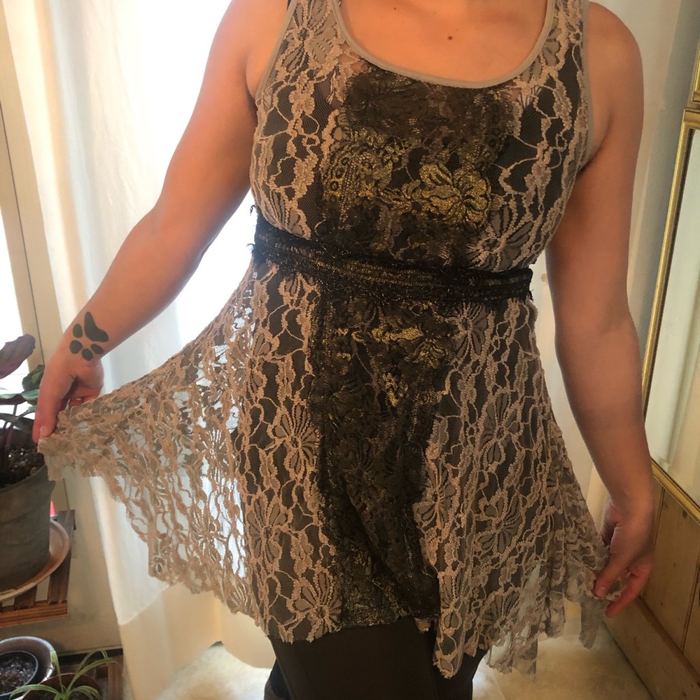 Lacey tunic. Super flattering!
